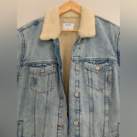 Old Navy Sherpa Lined Denim jacket - Picture 6 of 9
